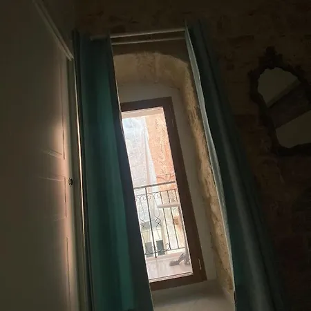 Dimora Del Carmine Bari