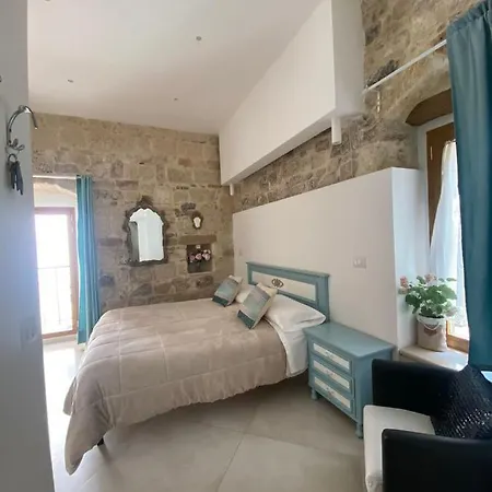 Dimora Del Carmine 3* Bari