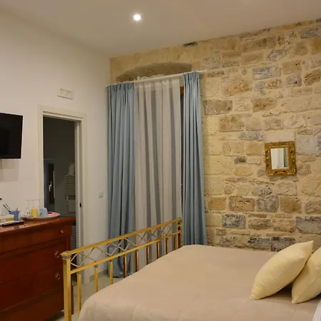 Dimora Del Carmine 3*