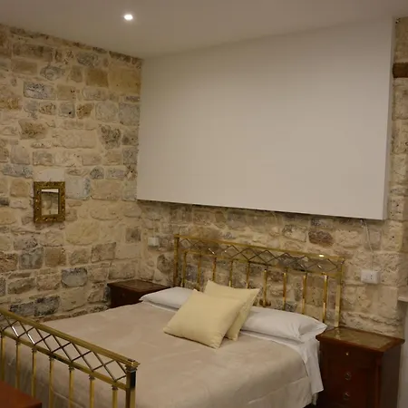 Gæstehus Dimora Del Carmine Bari