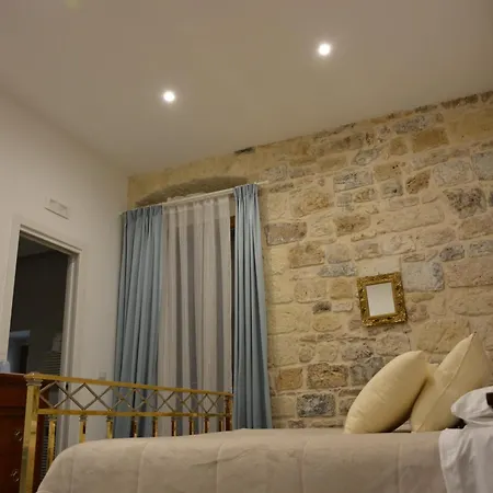 Dimora Del Carmine 3*