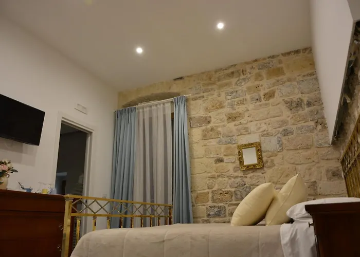 Dimora Del Carmine 3*